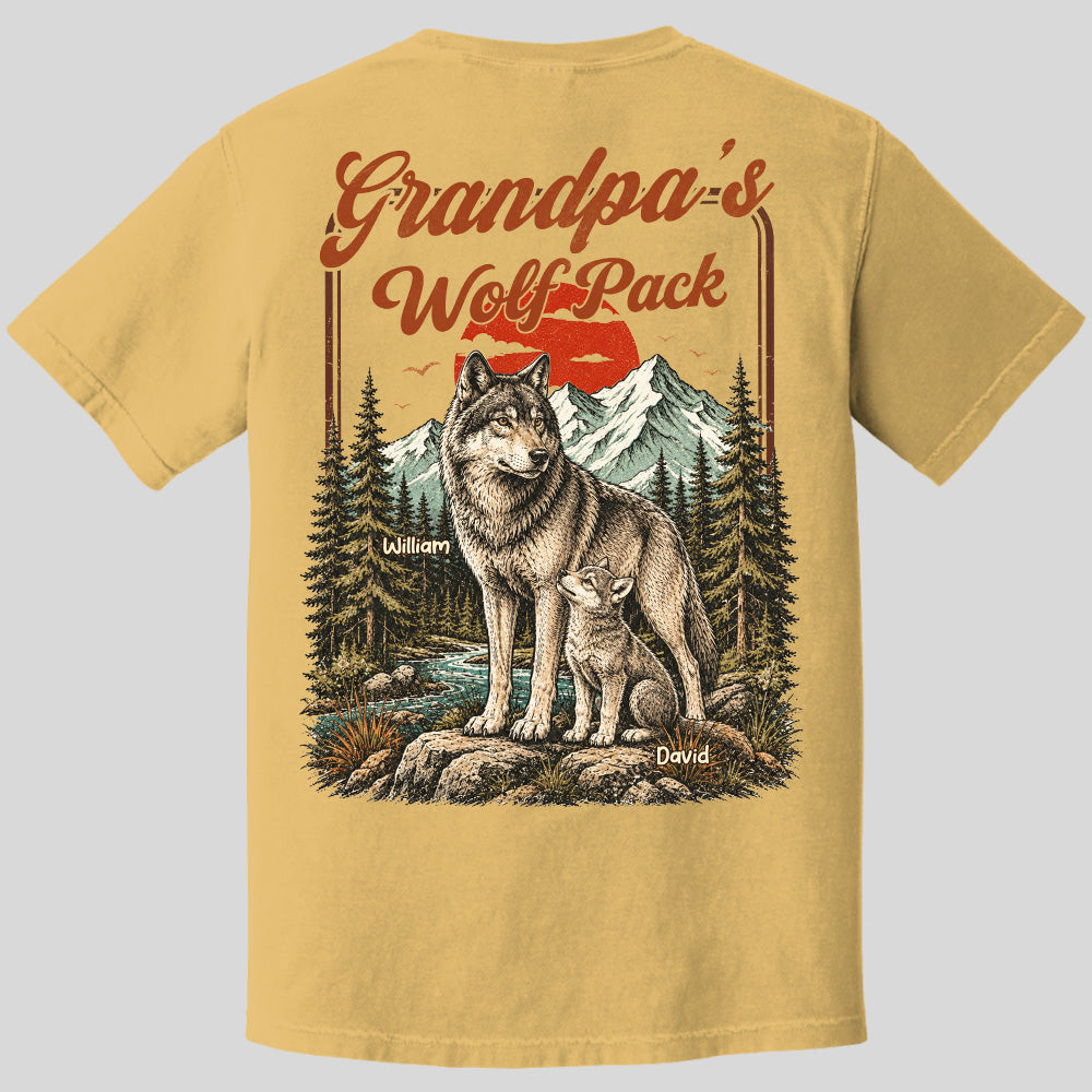 Personalized Grandpa Wolf Pack T-Shirt Father Day Gifts for Dad Funny Papa Tshirt Cool Daddy Wolf Vintage Retro Shirt for Men Pt99