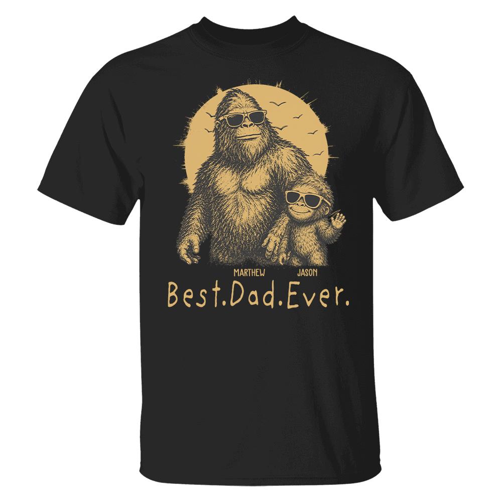 Personalized Dadsquatch T-Shirt Father Day Gifts for Dad Funny Papa Tshirt Cool Daddy Bigfoot Tee