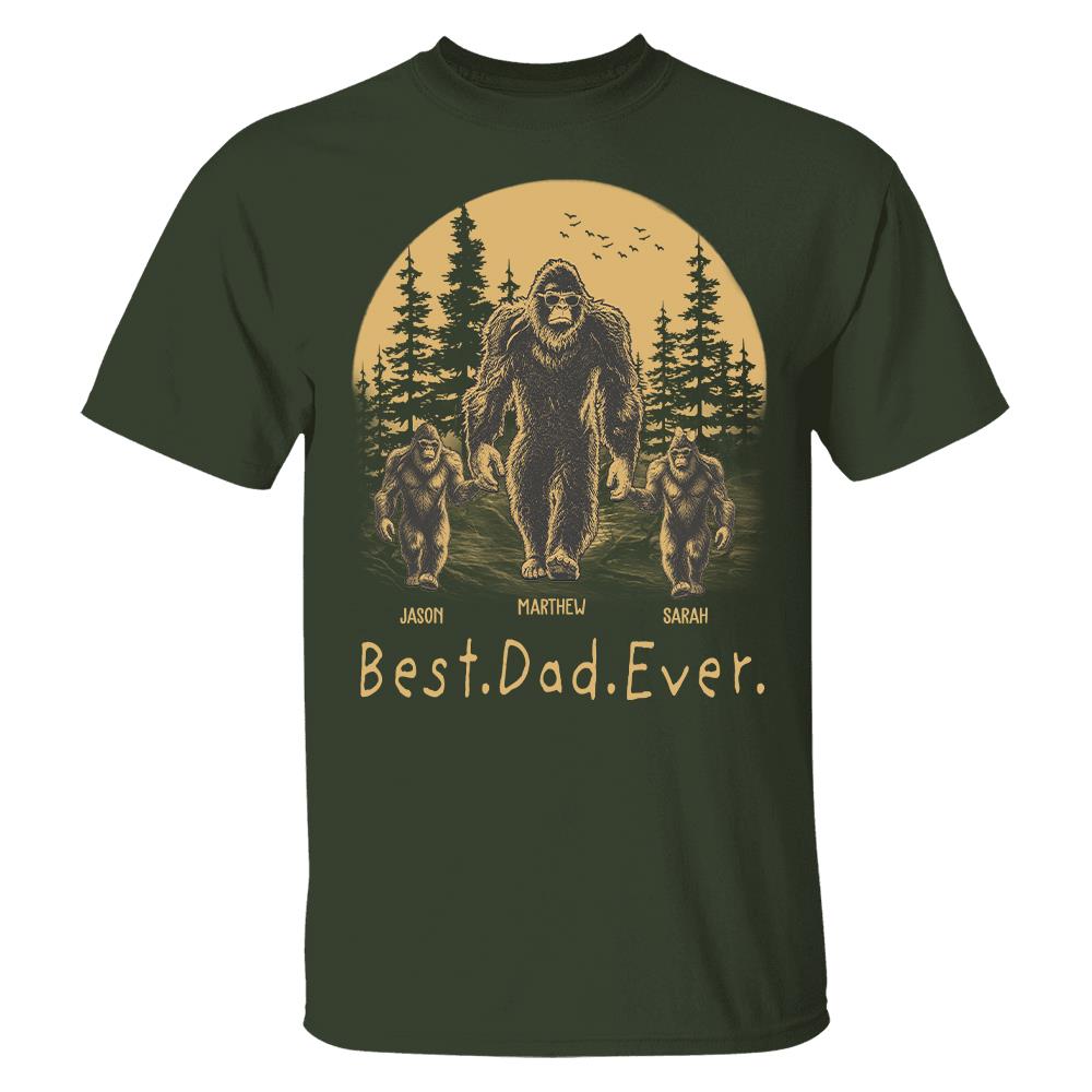 Personalized Dadsquatch T-Shirt Father Day Gifts for Dad Funny Papa Tshirt Cool Daddy Bigfoot Tee