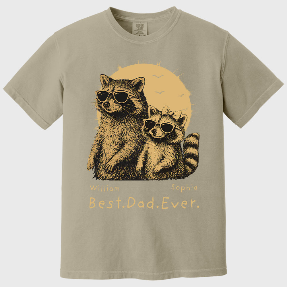 Raccoon Dad Personalized T-Shirt – Best Dad Ever Funny Papa Tee, Cool Daddy Raccoon Shirt, Father’s Day Gift for Dad Na02 Pt99