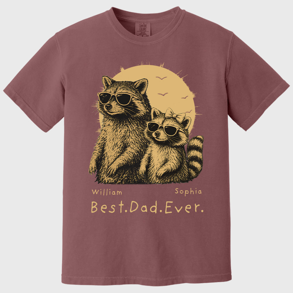 Raccoon Dad Personalized T-Shirt – Best Dad Ever Funny Papa Tee, Cool Daddy Raccoon Shirt, Father’s Day Gift for Dad Na02 Pt99